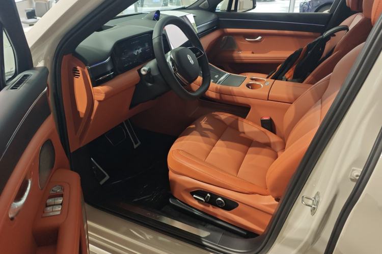 Used Hima AITO M5 2025 Extended-Range Ultra Rear-Wheel-Drive Version Left Front Seat