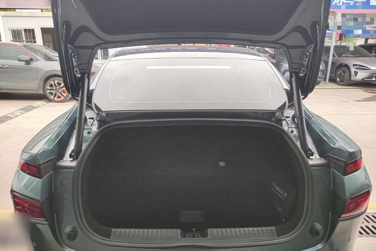 Used XPeng P7 2023 P7i 702 Pro Trunk