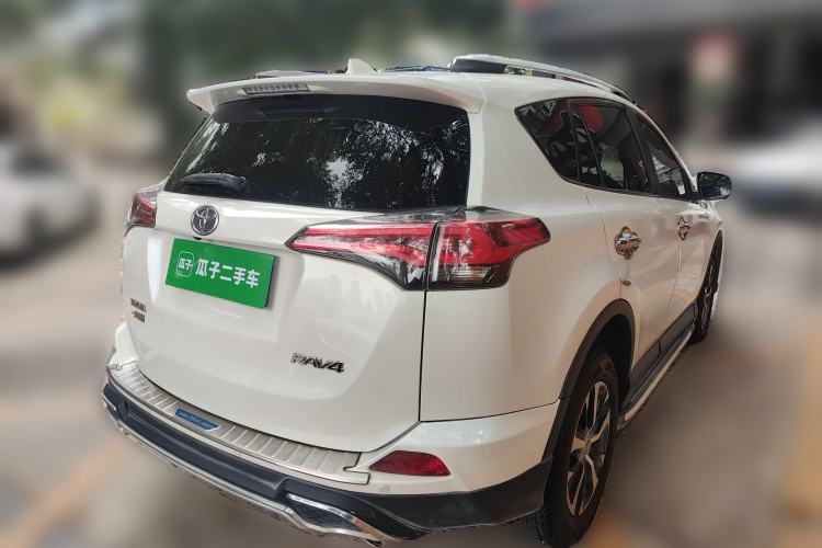 Used Toyota RAV4 2019 2.0L CVT Two-Wheel Drive Comfort Edition China VI Standard Rear Right 45 Deg