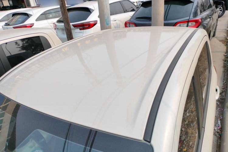 Used Wuling Hongguang MINIEV 2025 Four-Door Version Advanced Edition Roof