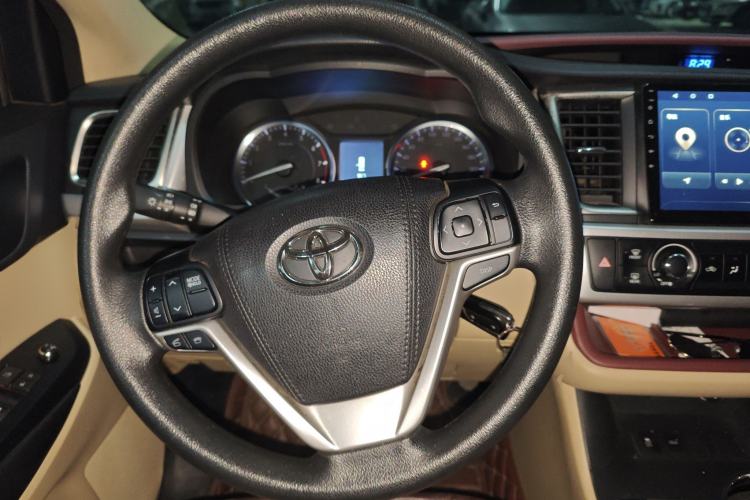 Used Toyota Highlander 2015 2.0T Two-Wheel Drive Elite Edition 5 Seats