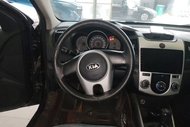 Used Kia Forte 2014 1.6L MT GL