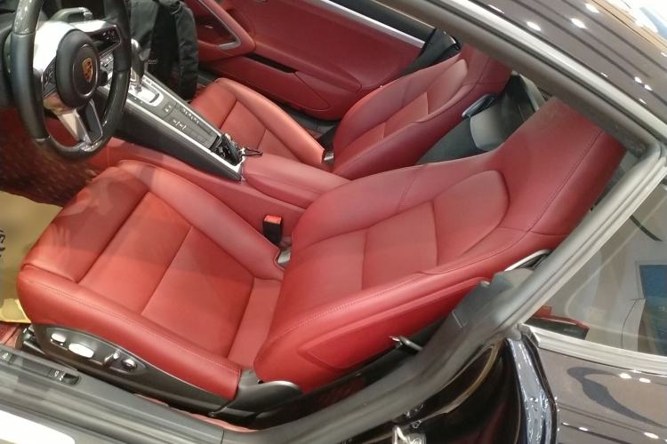 Used Porsche 718 2022 Cayman 2.0T Left Front Seat