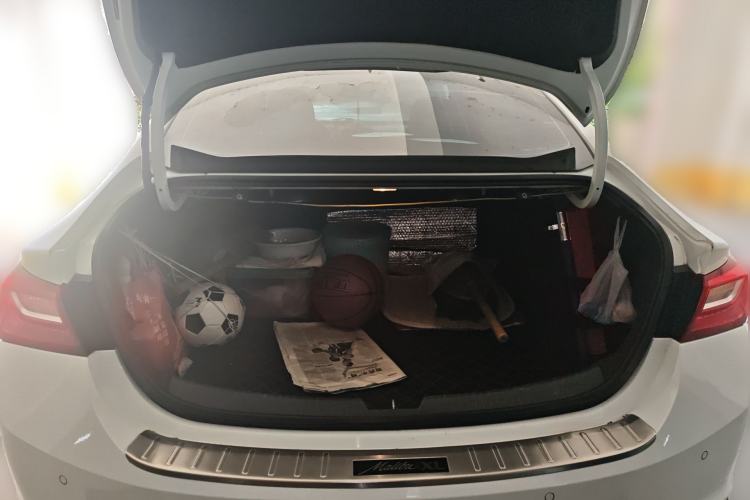 Used Chevrolet Malibu XL 2016 2.5L Automatic RuiZun Edition Trunk