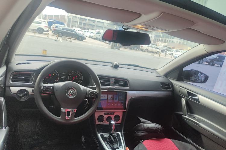 Used Volkswagen Lavida 2013 Revised Version 1.4 TSI DSG Comfort Edition
