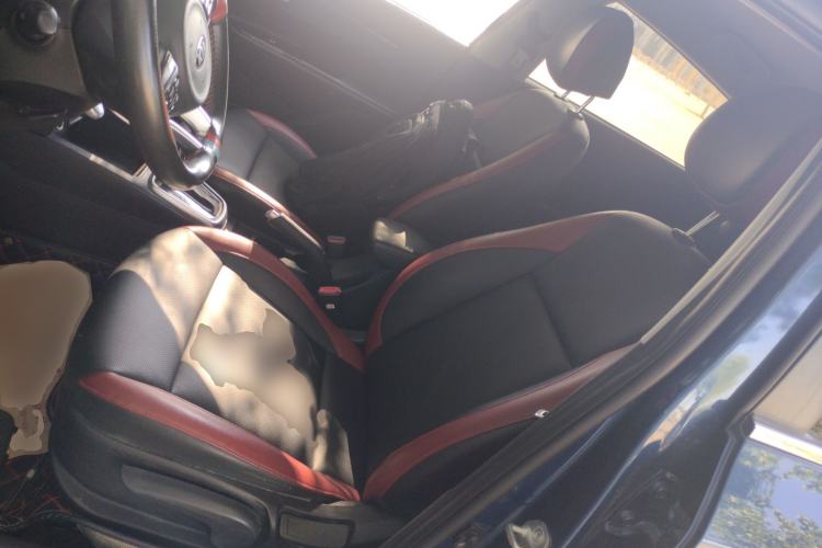 Used Kia KX Cross 2017 1.4L AT GLS
