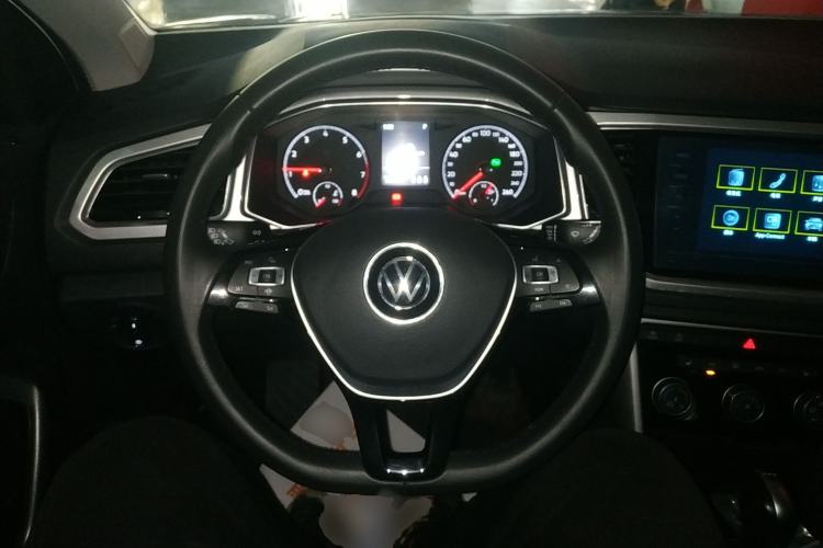 Used Volkswagen T-ROC 2022 280TSI DSG Two-Wheel Drive Elite PLUS