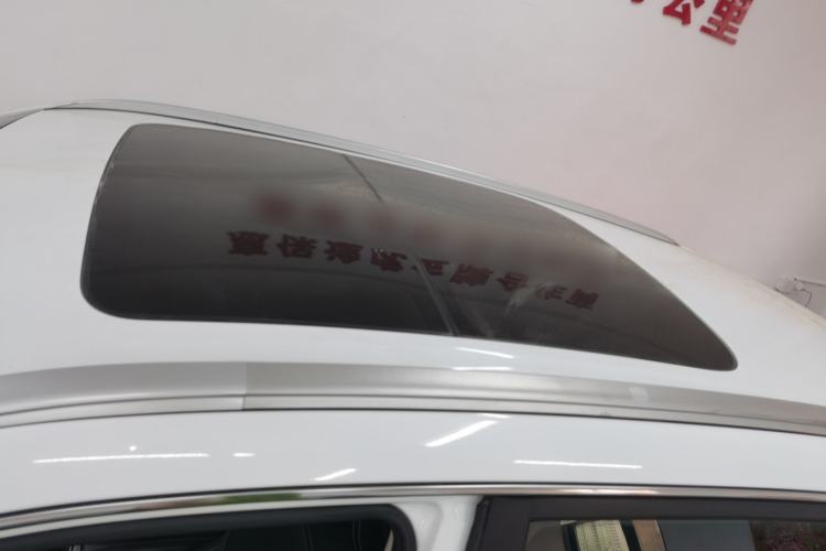 Used Geely Auto Emgrand X7 Sport 2016 1.8TD Automatic Smart Connectivity Version Roof