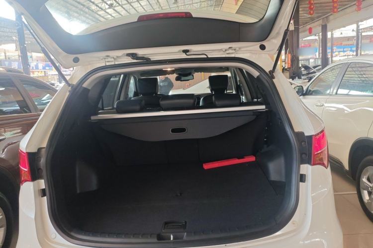 Used Hyundai Santa Fe 2015 2.0T Automatic Two-Wheel Drive Smart Version 5 Seats