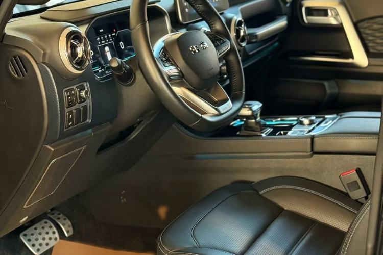 Used BAIC Off-Road BJ40 2023 2.0T Automatic Four-Wheel Drive Urban Hunter Edition Chivalrous Type
