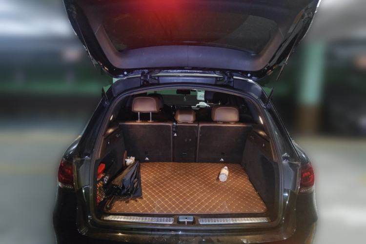 Used Mercedes-Benz GLC 2020 Facelift GLC 300 L 4MATIC Dynamic Edition Trunk