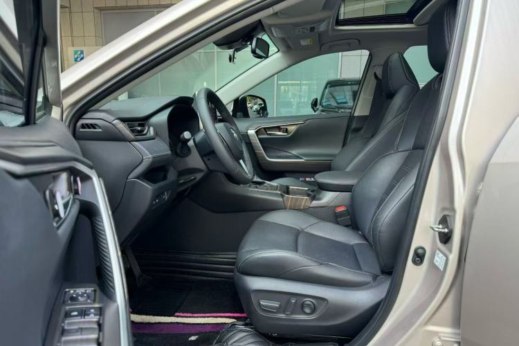 Used Toyota Wildlander 2020 Dual-Engine 2.5L E-CVT Two-Wheel Drive Prestige Edition
