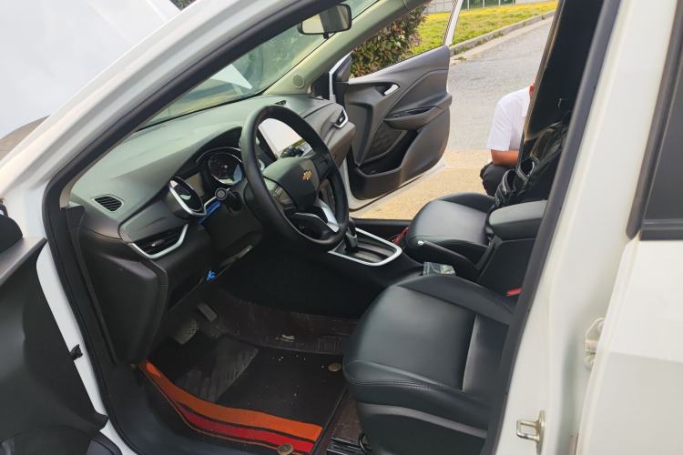 Used Chevrolet Cavalier 2021 325T Automatic Enjoyment Edition Left Front Seat