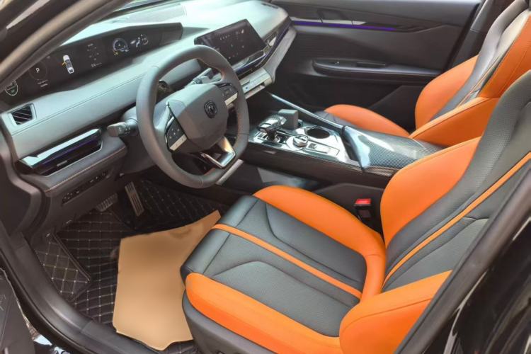 Used CHANGAN UNI-V 2024 1.5T Prestige Sport Edition Interior 2