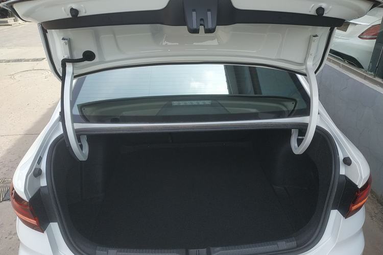 Used Volkswagen Lavida 2023 Revised Version 1.5L Automatic Starry Sky Edition – 5 Million Units Trunk