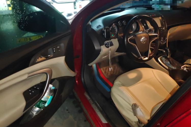 Used Buick Regal 2015 2.0L Leading Fashion Edition Driver Seat