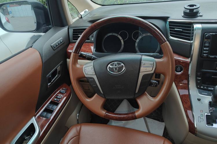 Used Toyota Alphard 2011 3.5L Luxury Edition