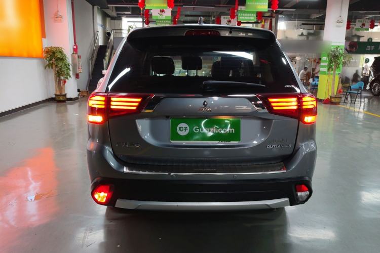 Used Mitsubishi Outlander 2018 2.4L 4x4 Elite Edition 5 Seats