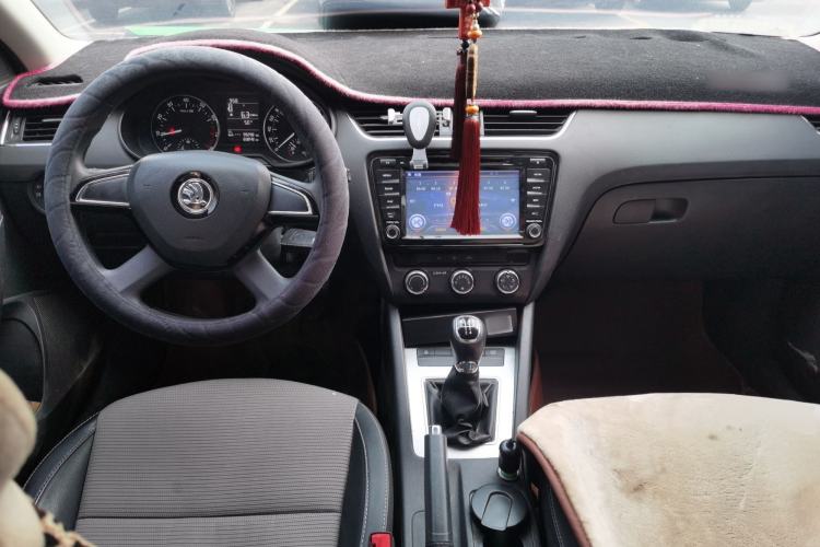 Used Skoda Octavia 2016 1.6L Manual Trend Edition
