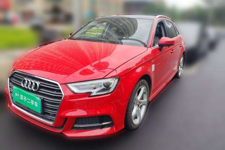 Used Audi A3 2018 30th Anniversary Edition Sportback 35 TFSI Fashion Model Guazi used car, China used car export, Used car for sale, Used Audi cars, Cheapest cars for sale