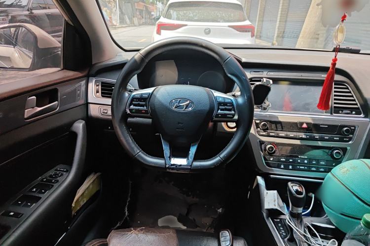 Used Hyundai Sonata 2015 1.6T GX Comfort Model Steering Wheel