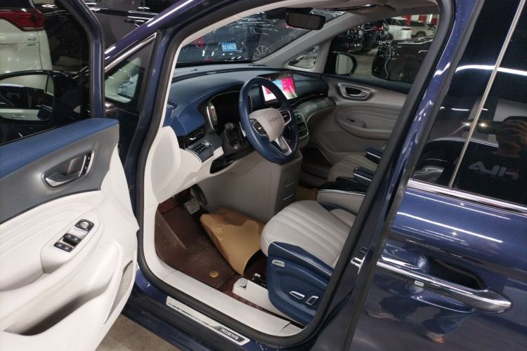 Used Roewe iMAX8 2021 400TGI Supreme Series Ultimate Edition Driver Seat