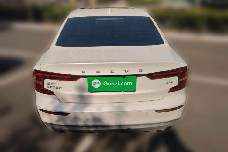 Used Volvo S60 2025 B4 Zhiyuan Luxury Edition
