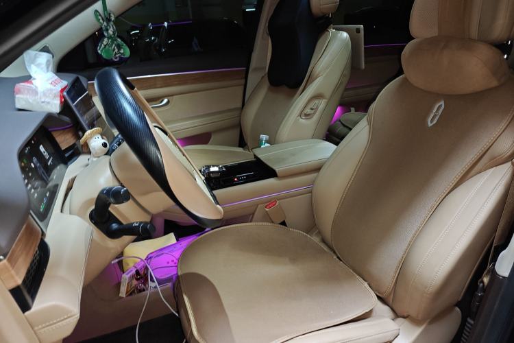 Used Hima AITO M7 2024 1.5T Intelligent Drive 4x4 Max Edition 6 Seats Left Front Seat