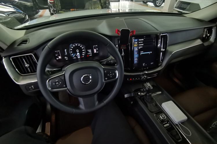 Used Volvo XC60 2020 T5 4x4 Zhiyi Luxury Edition
