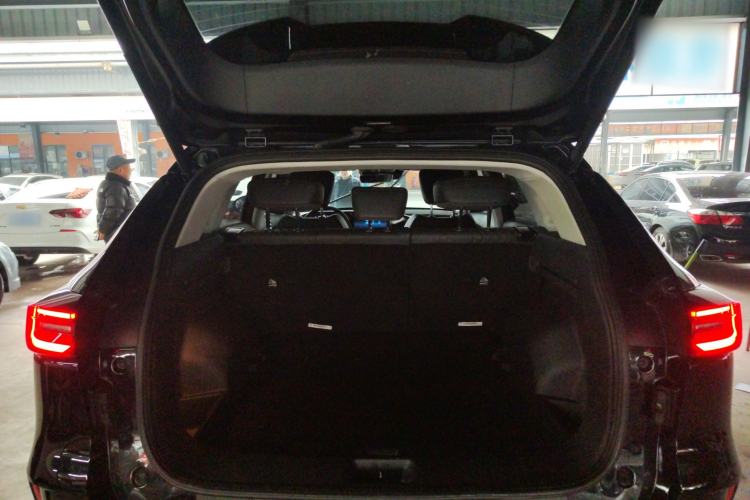 Used Dongfeng Aeolus Huge 2022 Mach Power 1.5T Dare-Enjoy Edition · Smart
