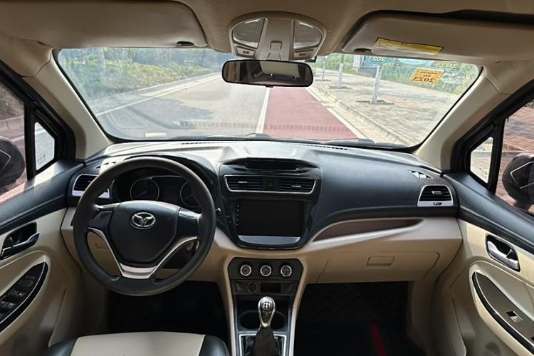 Used FAW Yingzhi 737 2015 1.5L Manual Comfort Model