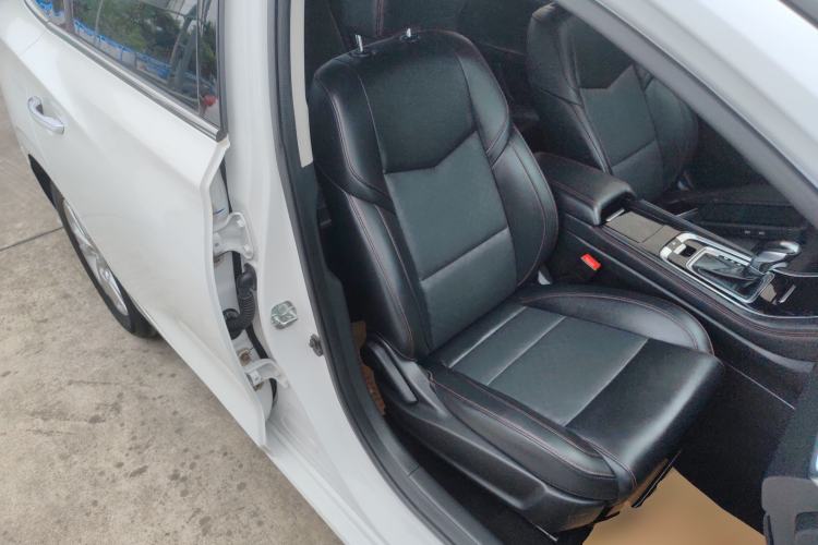 Used CHANGAN Eado 2019 Blue Whale Edition 280T GDI DCT High-Speed Model
