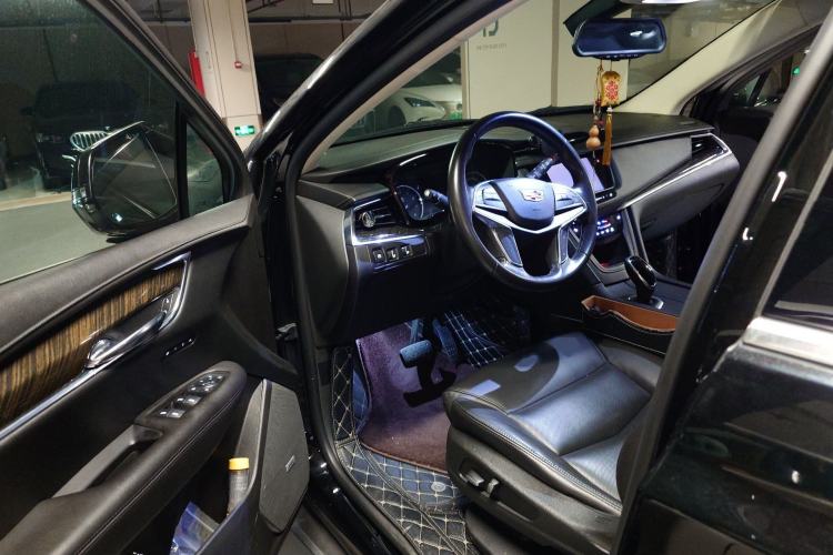 Used Cadillac XT5 2018 25T Luxury Model