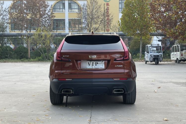 Used Cadillac XT4 2018 28T Two-Wheel Drive Tech Version