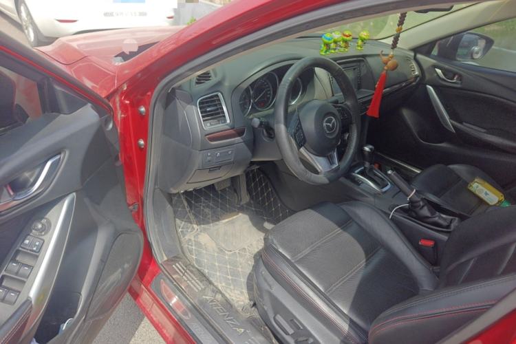 Used Mazda Atenza 2014 2.0L Blue Sky Luxury Edition Driver Seat