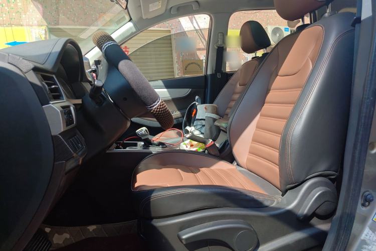 Used FORTHING Joyear X6 2017 Jingxiang Series 1.5T CVT Prestige Model