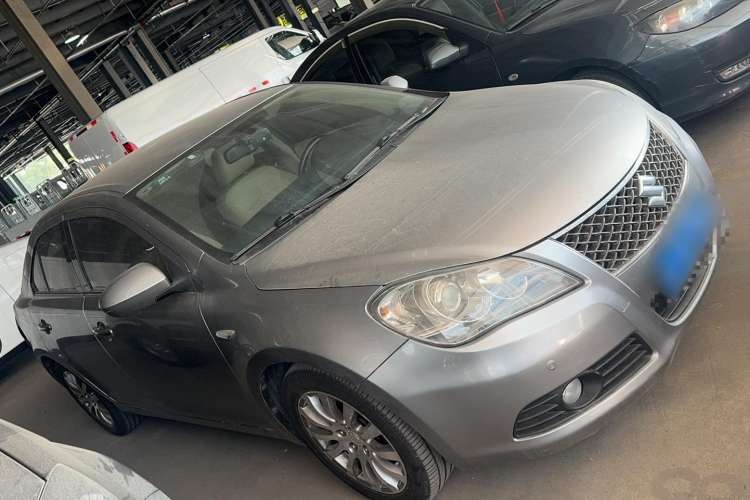 Used Suzuki Kizashi 2011 2.4L Two-Wheel Drive CVT Standard Edition
