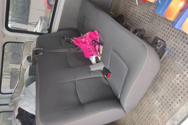 Used JMC Transit 2019 2.8T Commercial Version Short Wheelbase Mid-Roof 6-Seater China VI JX493