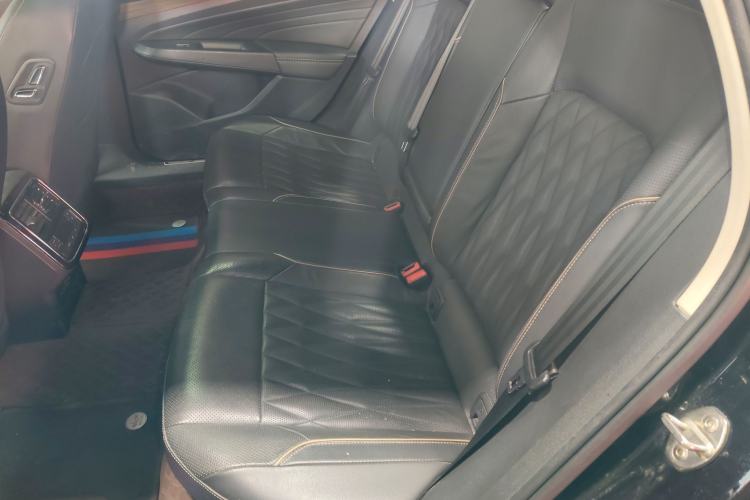 Used Volkswagen Passat 2020 Revised Version 330TSI Luxury Edition China VI Standard