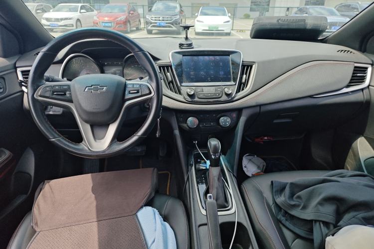 Used Chevrolet Monza 2019 RS 330T Automatic Comfort Edition China VI Standard Center Console