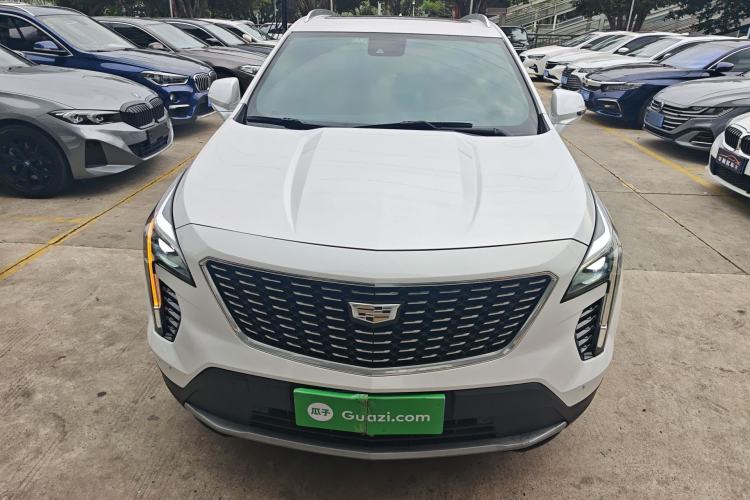 Used Cadillac XT4 2018 28T 4x4 Platinum Edition