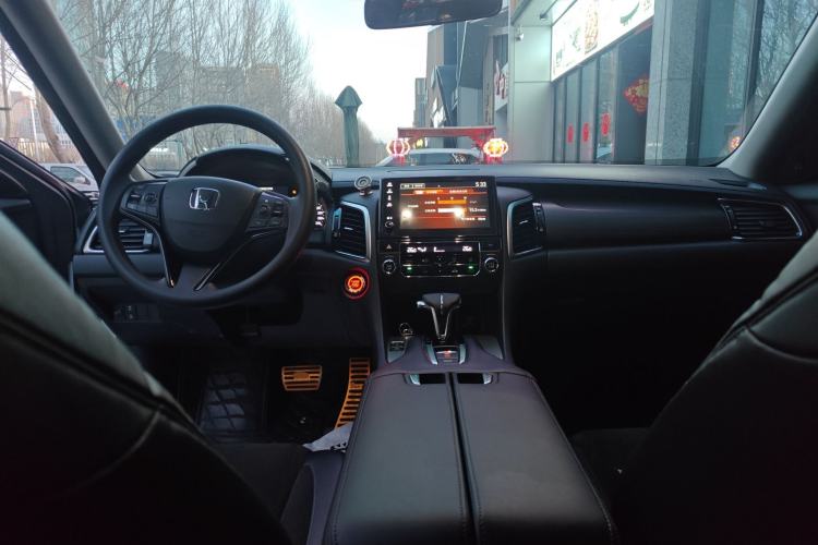 Used Honda Avancier 2017 240TURBO Two-Wheel Drive Elite Edition
