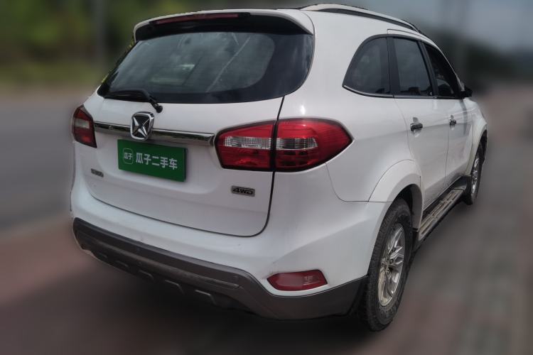 Used JMC Yusheng S350 2014 2.4T Automatic 4x4 Diesel Luxury Version with Sunroof 5 Seats
