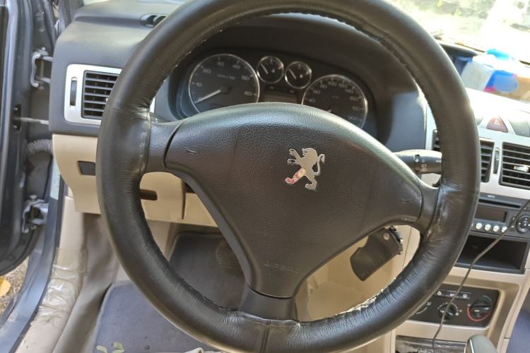 Used Peugeot 307 2010 Hatchback 1.6L Automatic Comfort Edition Steering Wheel