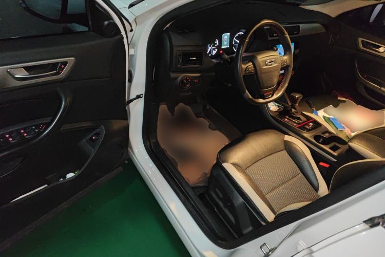 Used Qoros 5 2017 1.6T Automatic Prestige Model Driver Seat