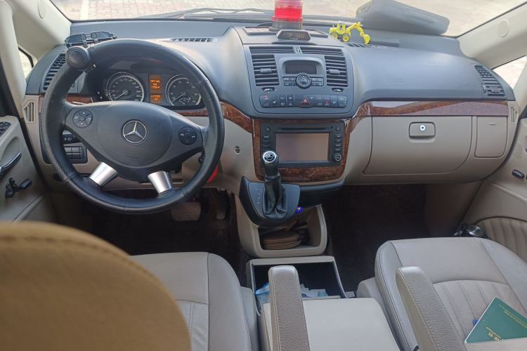 Used Mercedes-Benz Viano 2013 3.5L Haoci version Center Console