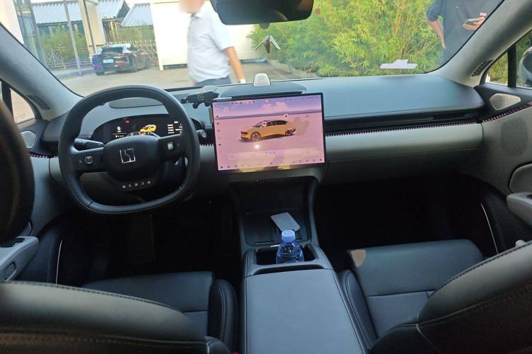 Used Zeekr 007 2024 Rear-Drive Intelligent Driving Version 75 kWh
