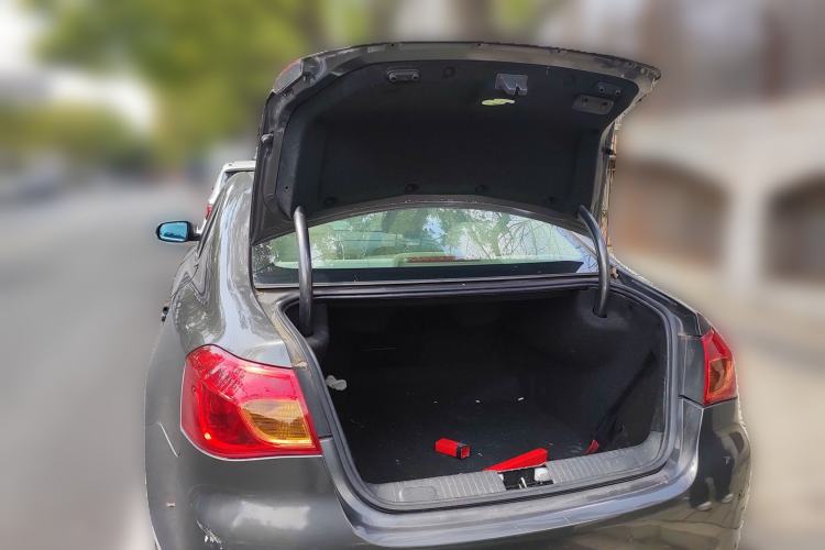 Used Roewe 950 2012 2.4L Luxury Executive Edition