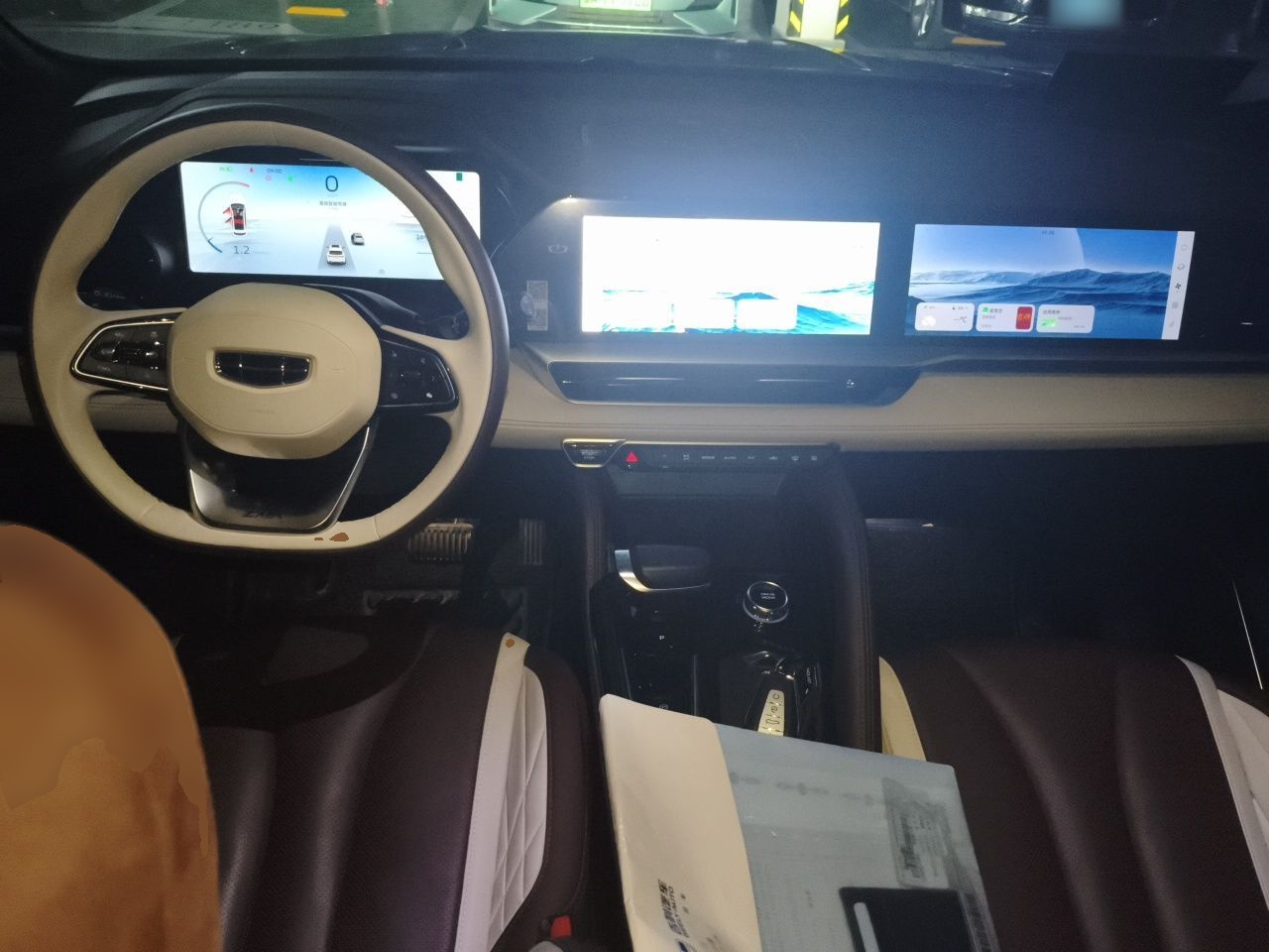 Geely Auto Monjaro L 2021 2.0TD DCT EVO Two-Wheel Drive Prestige Version — снимка 9