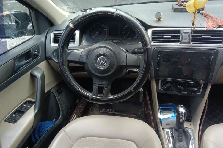 Used Volkswagen Santana 2013 1.6L Automatic Comfort Edition